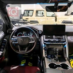 تۆیۆتا لاند کروزەر